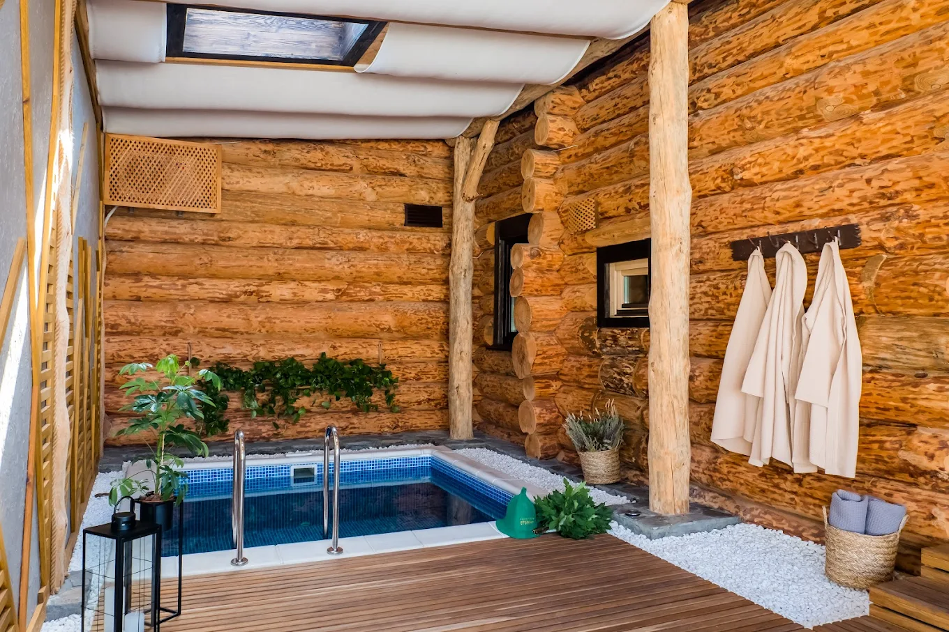 Банный клуб Столичный — сауны и бани Киева